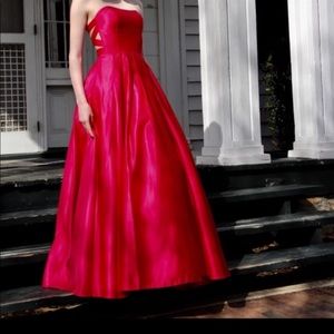 Size 1 Blonde Nights Princess Style Prom Dress